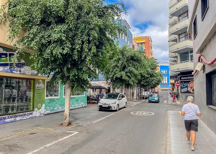 2br Deluxe Shine Flat - 1min Canteras Apartment